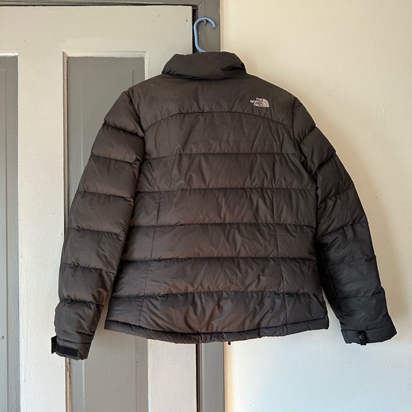 The north face puffer jacket 700 - Picture 2 of 9